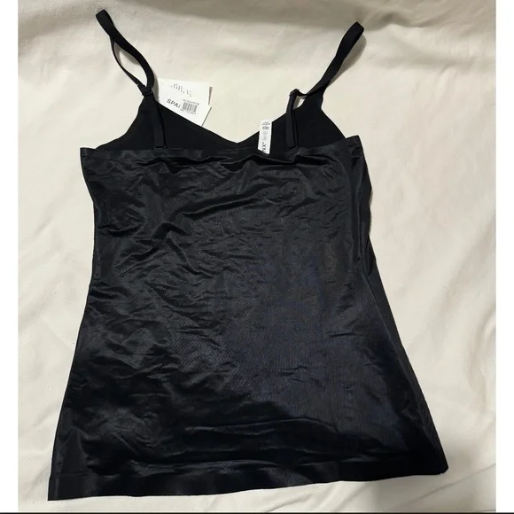 SPANXshape™ Invisible Black Cami ~ Medium ~ new with tags - Picture 4 of 10